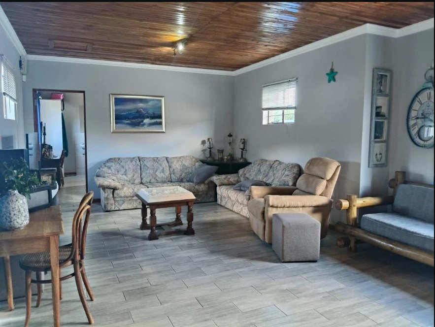 2 Bedroom Property for Sale in C Place Eastern Cape